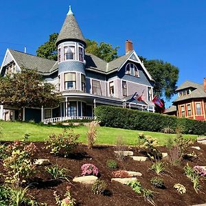 The Hancock House Bed & Breakfast Inn